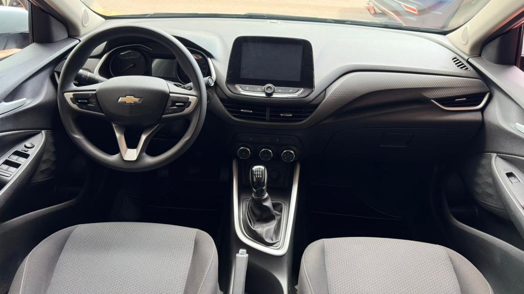 CHEVROLET Onix Hatch - Foto