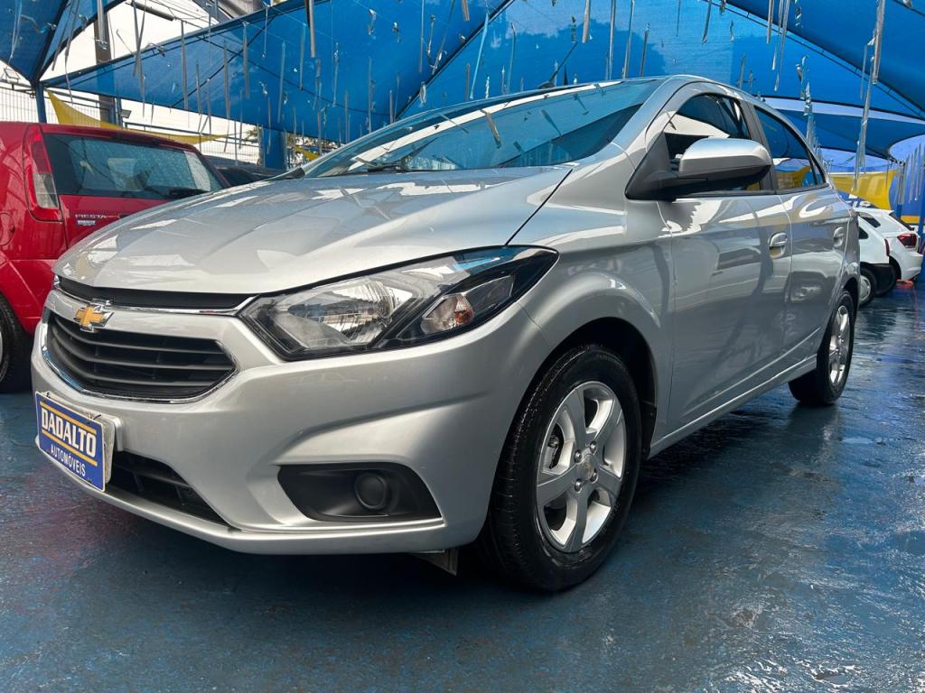 CHEVROLET Onix Hatch