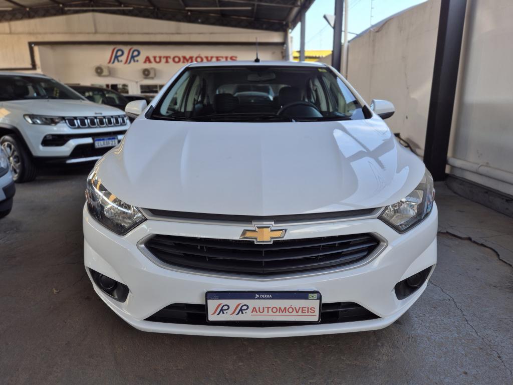 CHEVROLET Onix Hatch - Foto