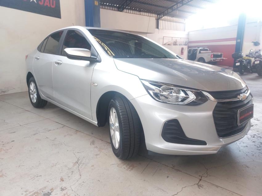 CHEVROLET Onix Hatch - Foto