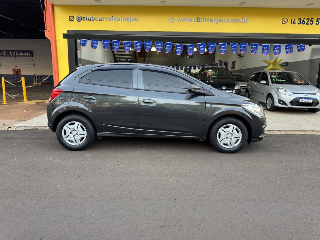 CHEVROLET Onix Hatch