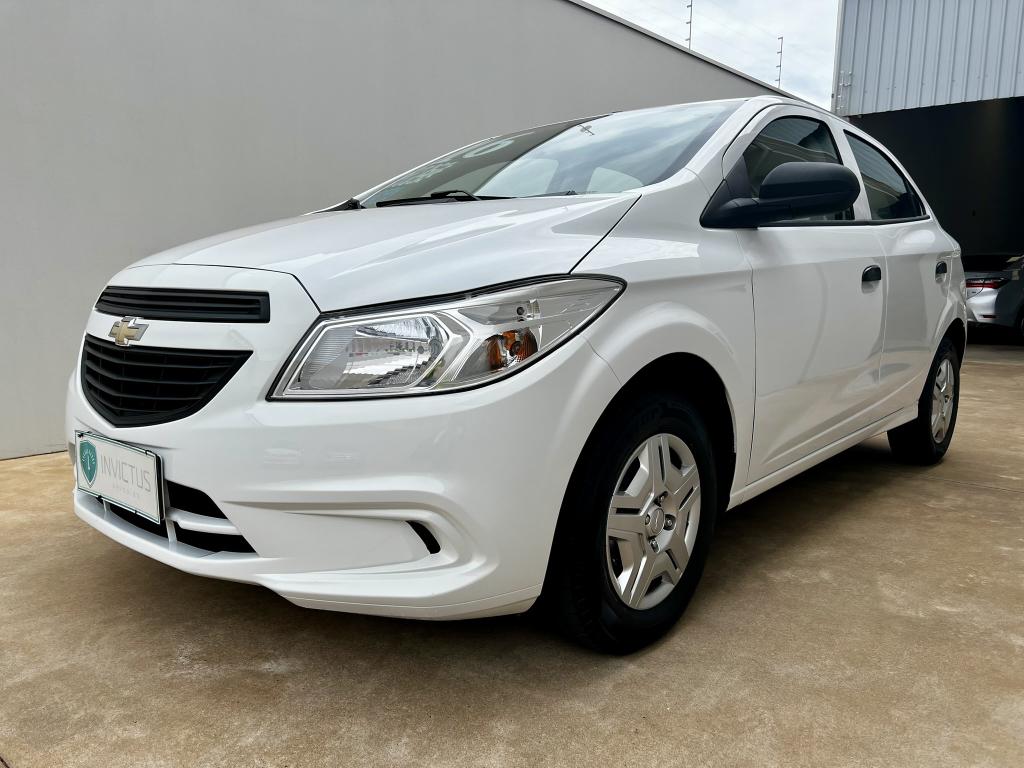 CHEVROLET Onix Hatch - Foto