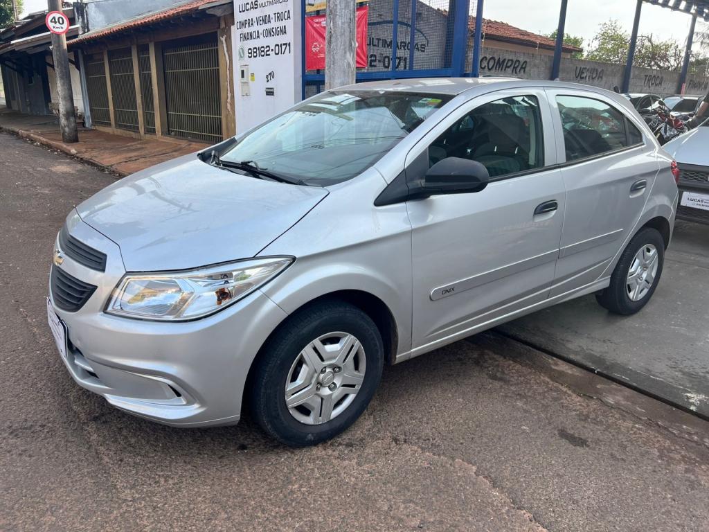 CHEVROLET Onix Hatch