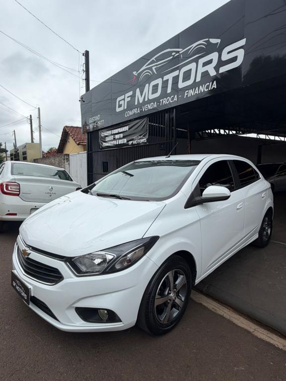 CHEVROLET Onix Hatch - Foto