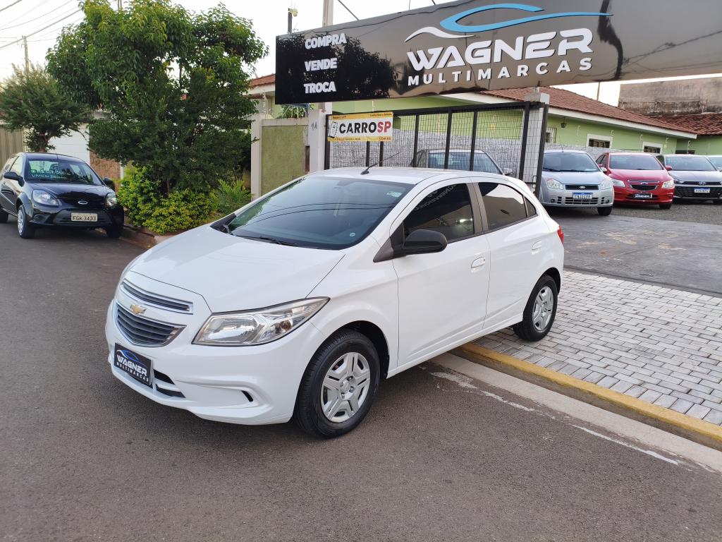 CHEVROLET Onix Hatch - Foto