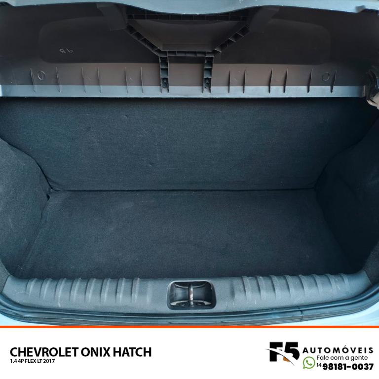 CHEVROLET Onix Hatch - Foto