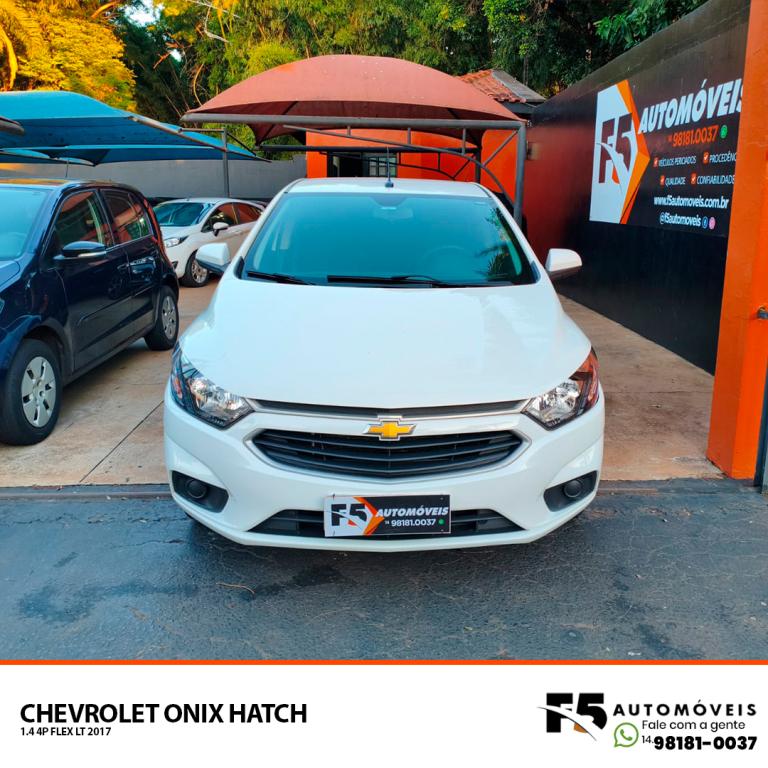CHEVROLET Onix Hatch - Foto