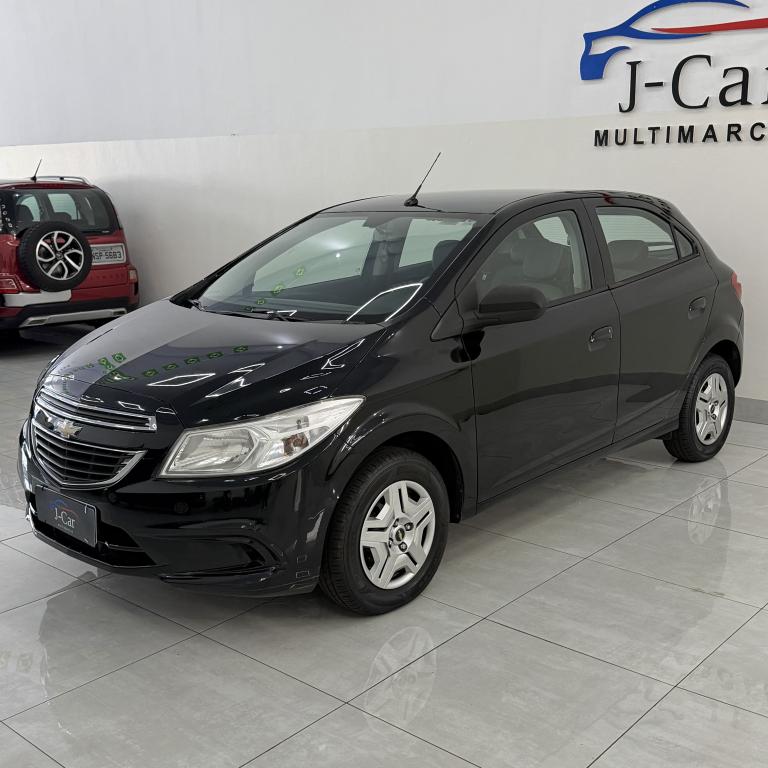 CHEVROLET Onix Hatch - Foto