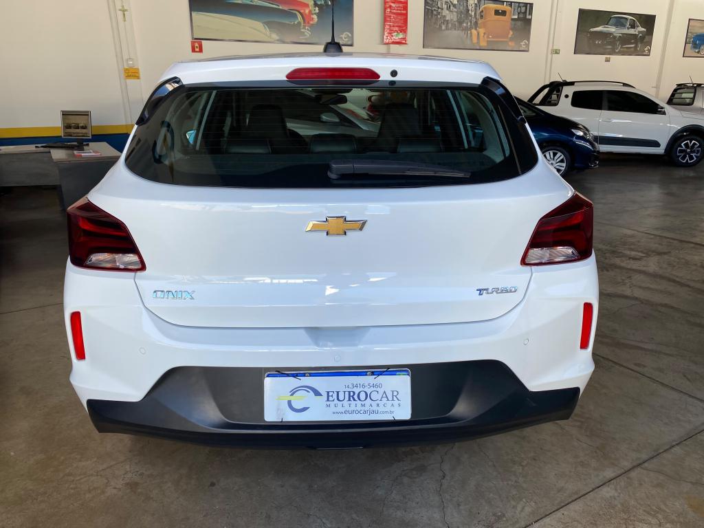 CHEVROLET Onix Hatch - Foto