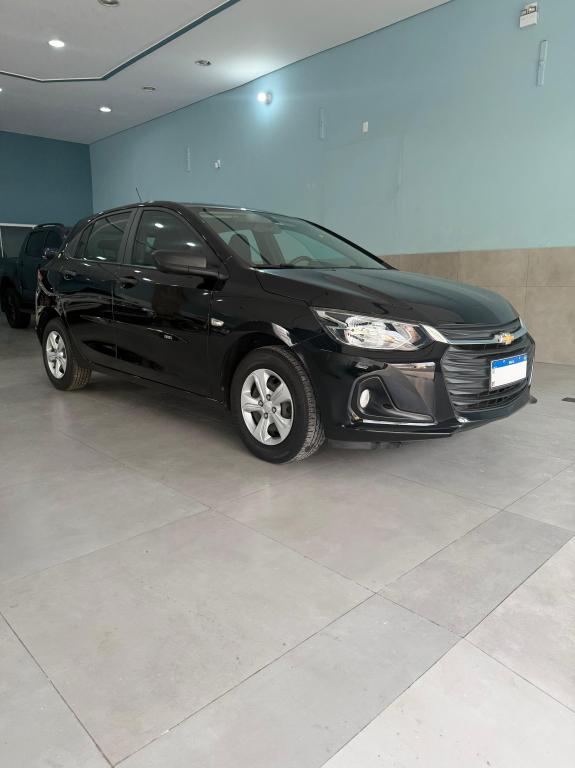 CHEVROLET Onix Hatch - Foto