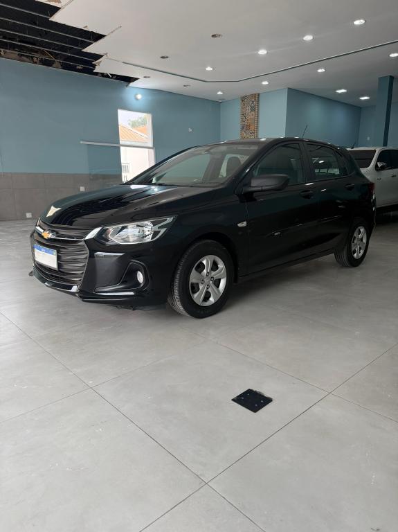 CHEVROLET Onix Hatch - Foto