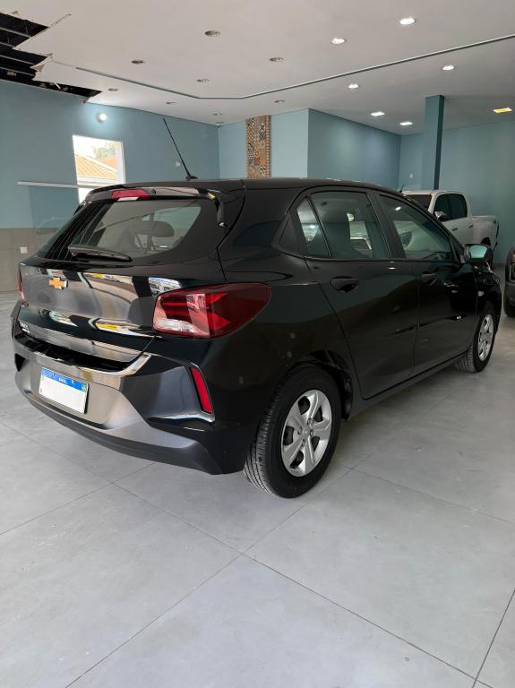 CHEVROLET Onix Hatch - Foto