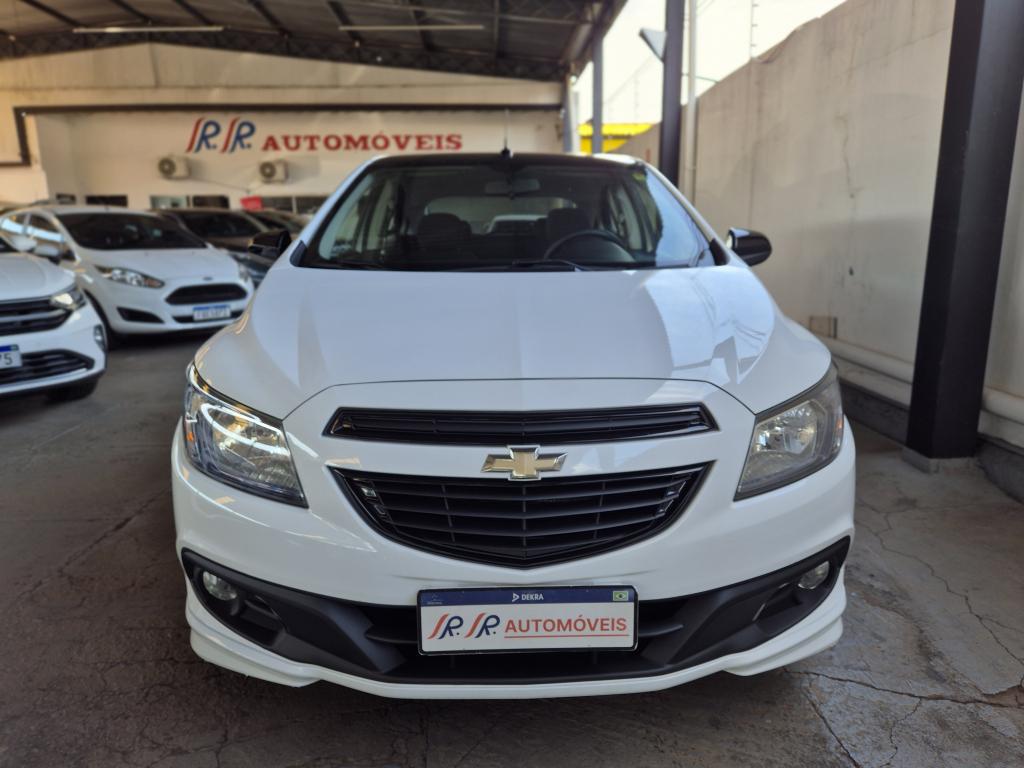 CHEVROLET Onix Hatch