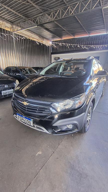 CHEVROLET Onix Hatch - Foto
