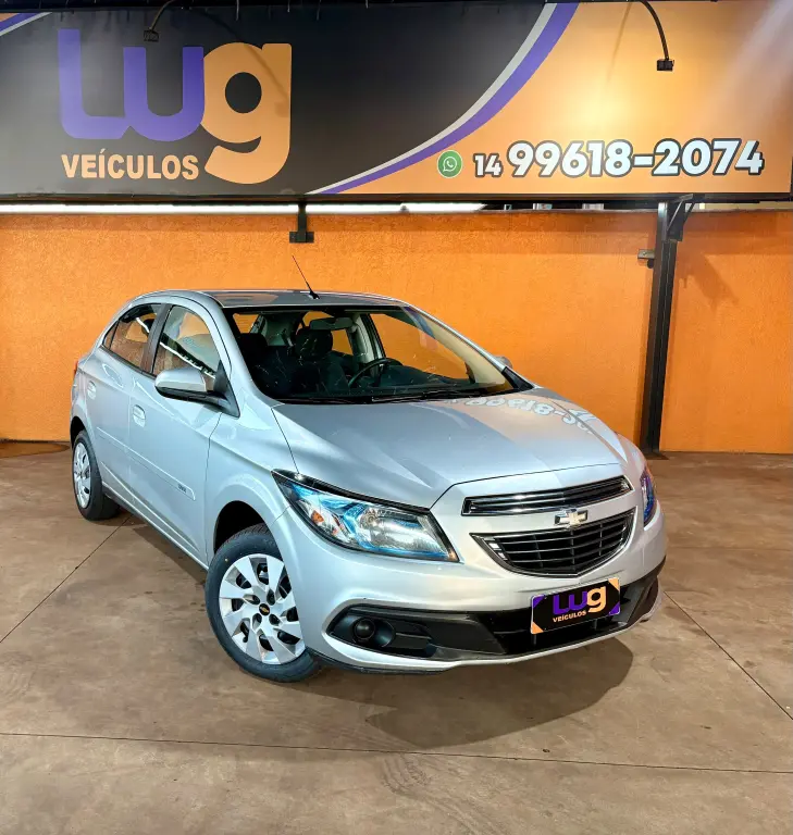 CHEVROLET Onix Hatch