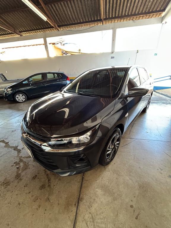 CHEVROLET Onix Hatch - Foto