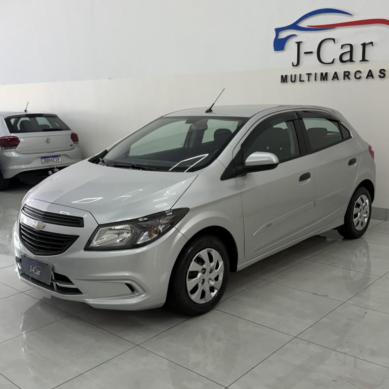 CHEVROLET Onix Hatch - Foto