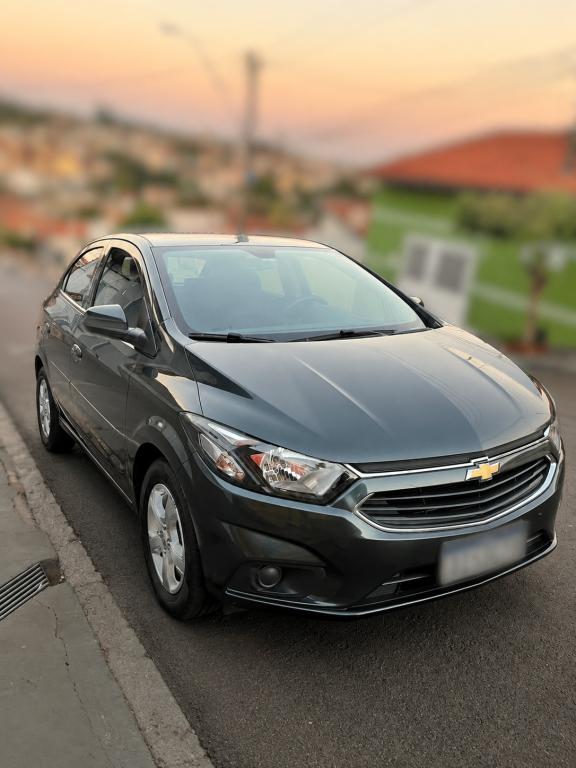 CHEVROLET Onix Hatch - Foto