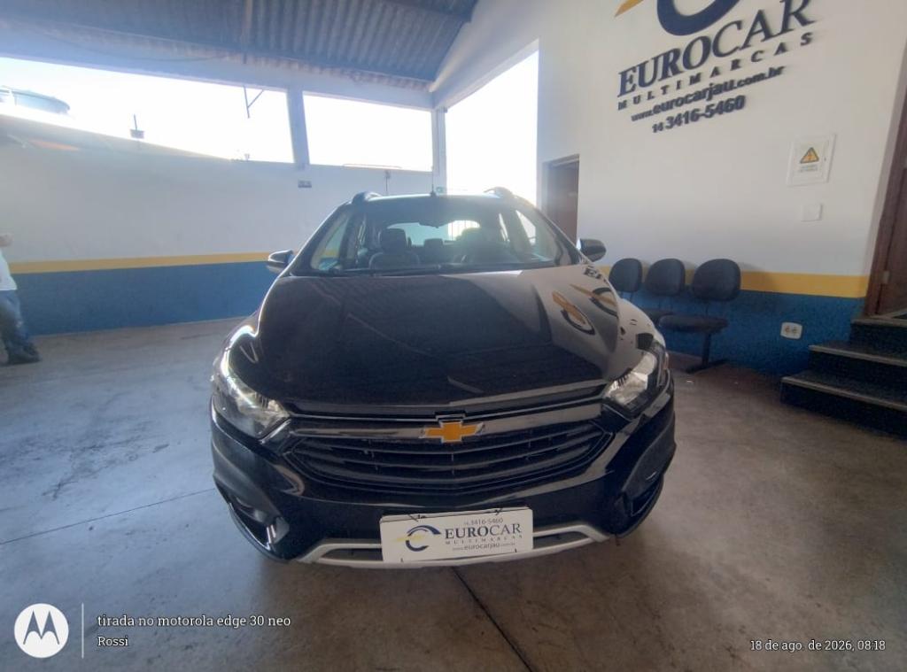 CHEVROLET Onix Hatch - Foto