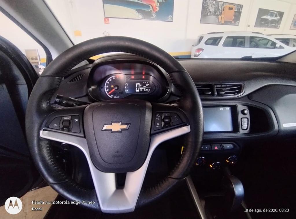 CHEVROLET Onix Hatch - Foto