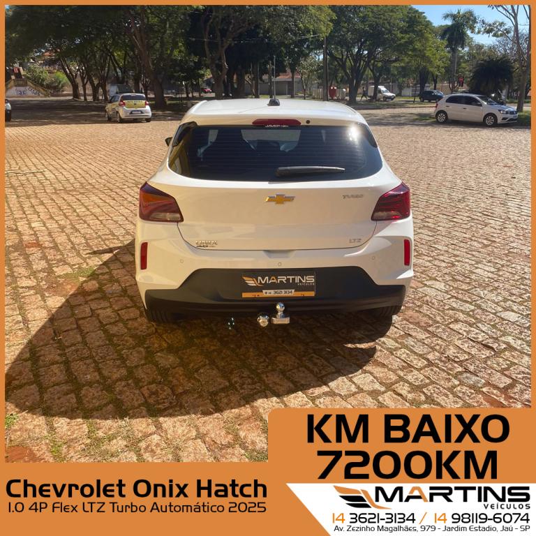 CHEVROLET Onix Hatch - Foto