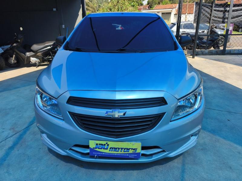 CHEVROLET Onix Hatch - Foto