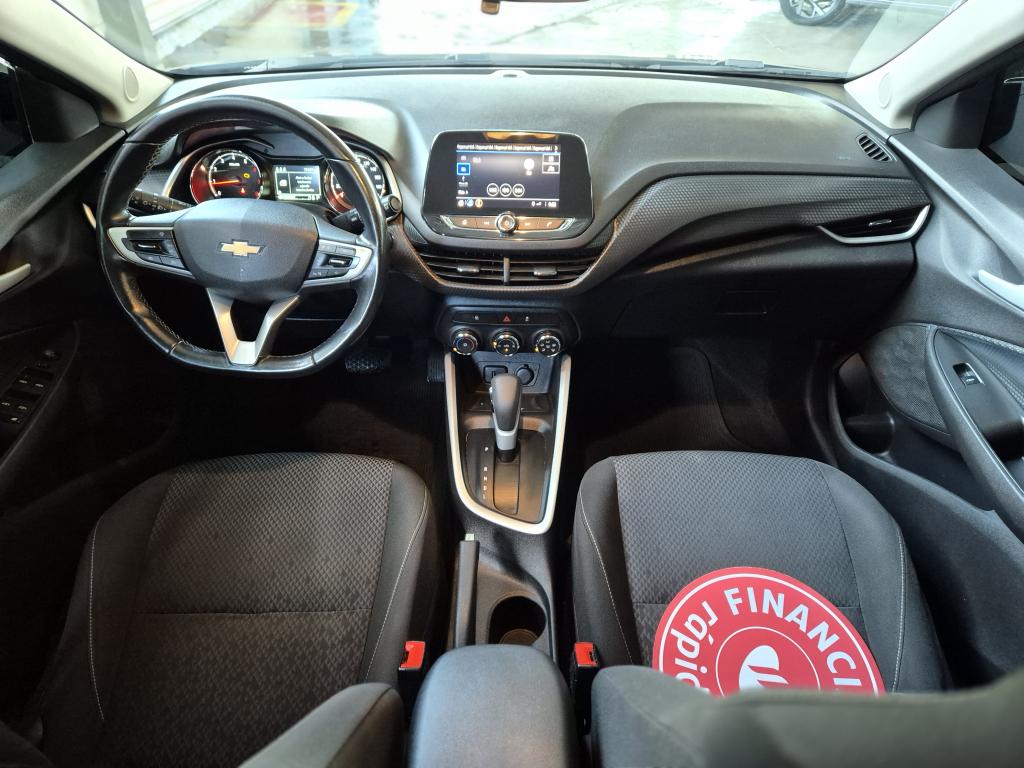 CHEVROLET Onix Hatch - Foto