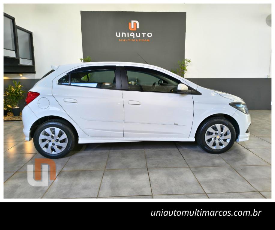 CHEVROLET Onix Hatch