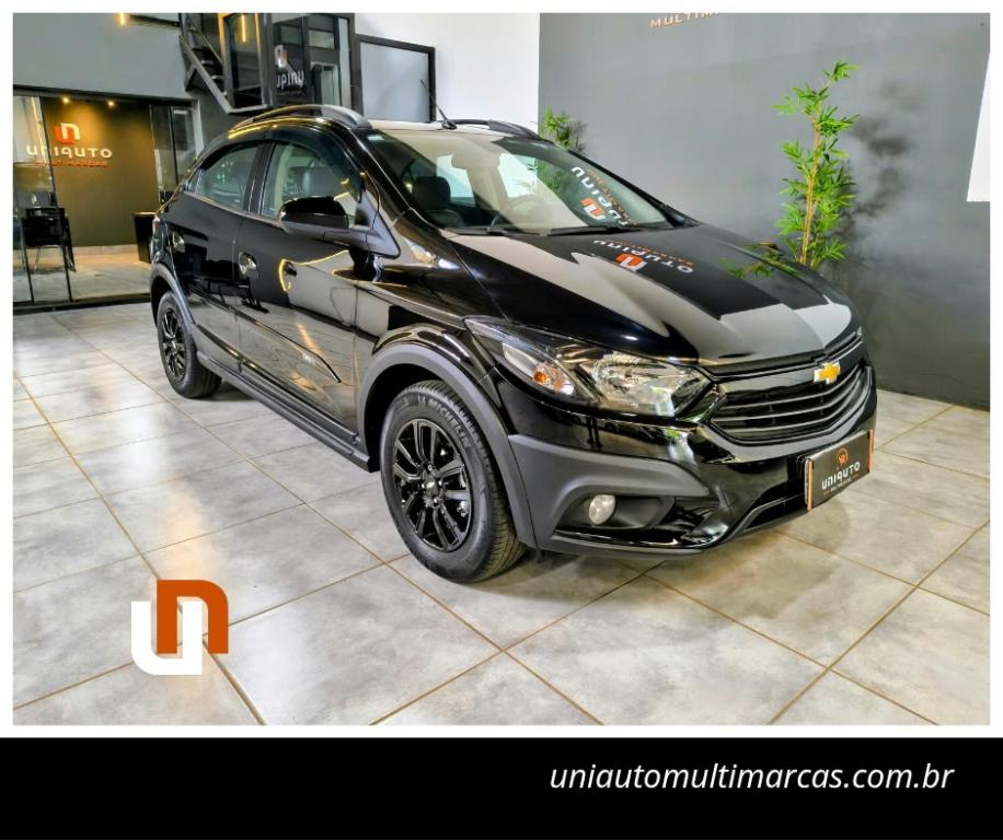CHEVROLET Onix Hatch - Foto