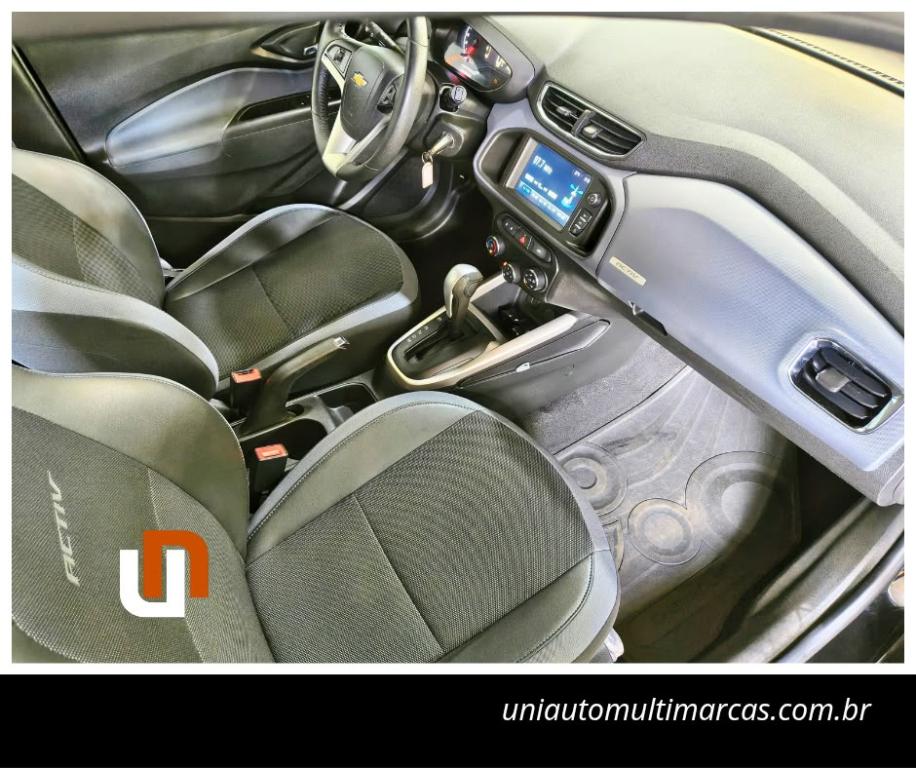 CHEVROLET Onix Hatch - Foto