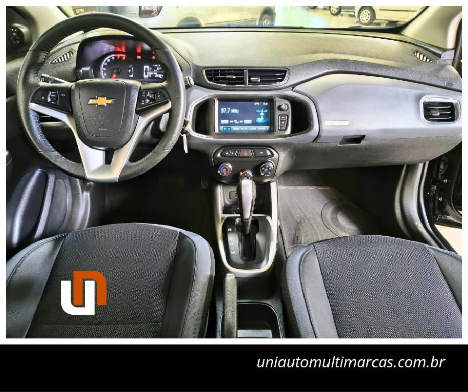 CHEVROLET Onix Hatch - Foto