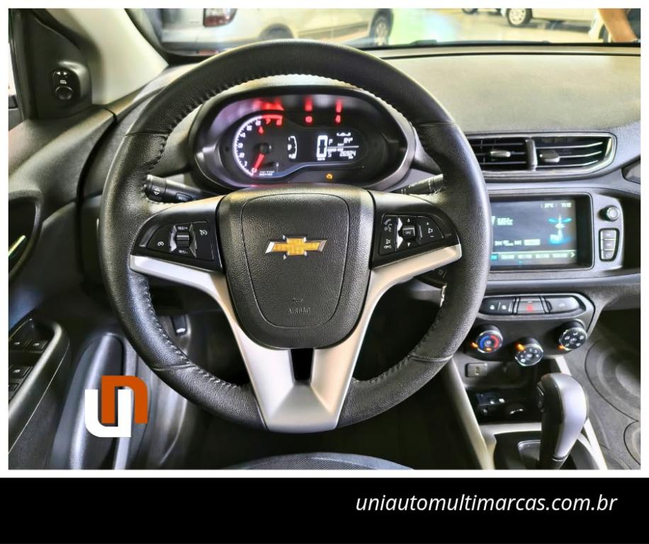 CHEVROLET Onix Hatch - Foto