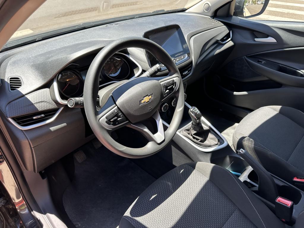 CHEVROLET Onix Sedan - Foto