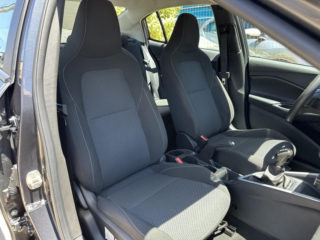 CHEVROLET Onix Sedan - Foto