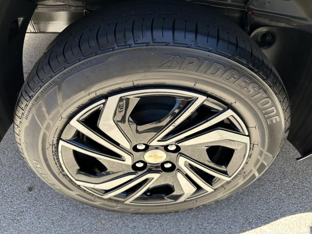 CHEVROLET Onix Sedan - Foto