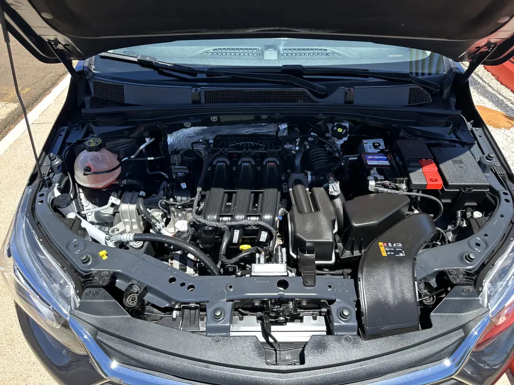 CHEVROLET Onix Sedan - Foto