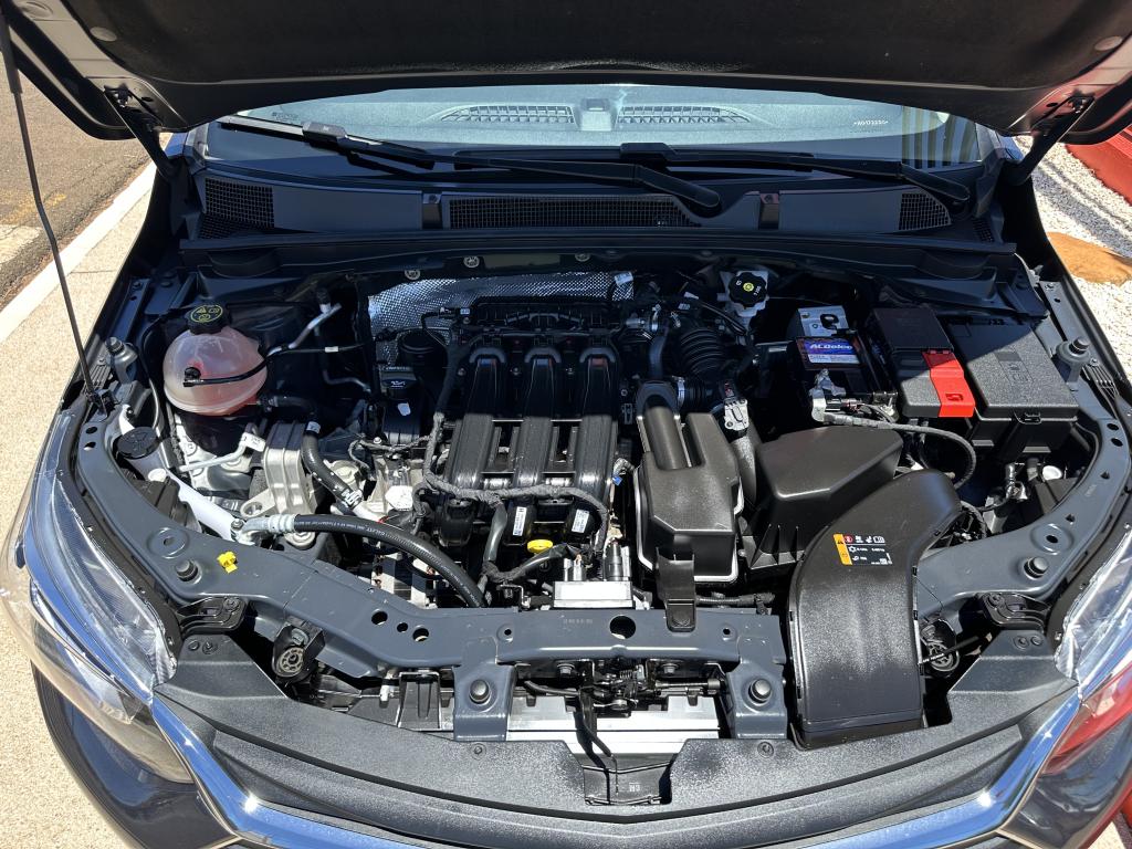 CHEVROLET Onix Sedan - Foto