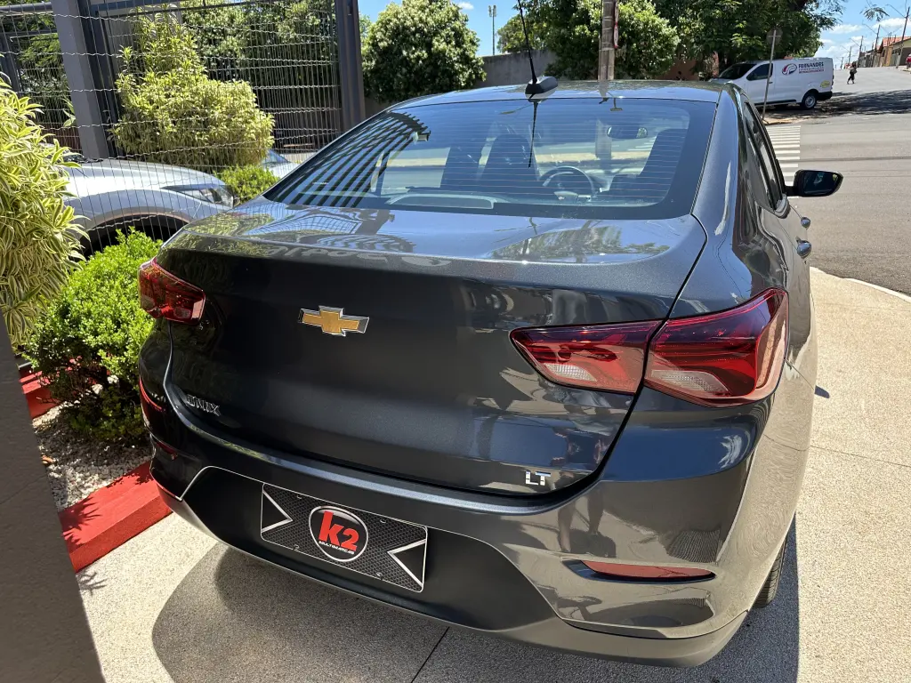 CHEVROLET Onix Sedan - Foto