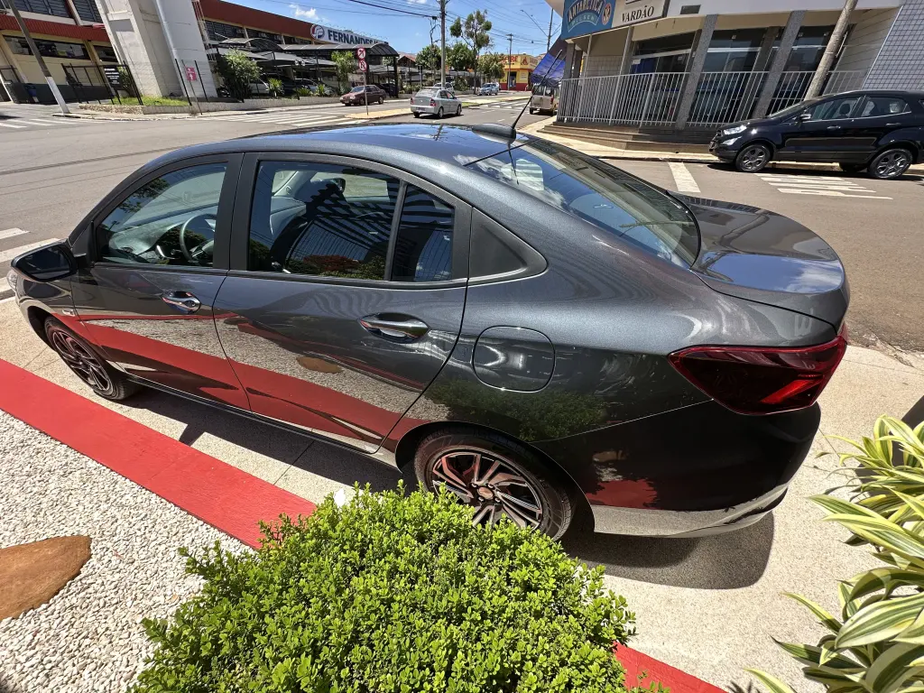 CHEVROLET Onix Sedan - Foto