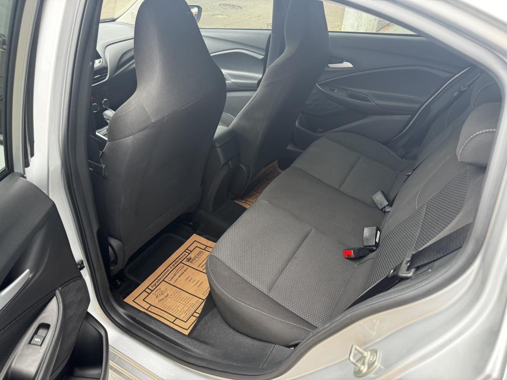 CHEVROLET Onix Sedan - Foto