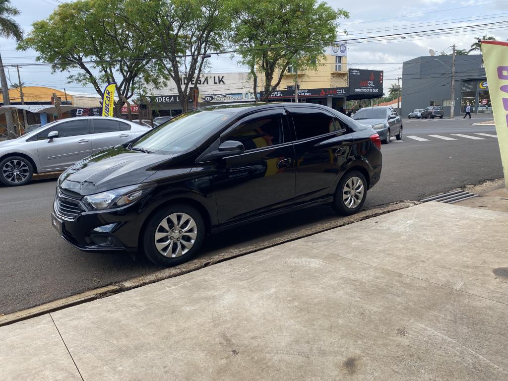 CHEVROLET Onix Sedan - Foto