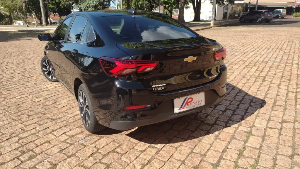 CHEVROLET Onix Sedan - Foto