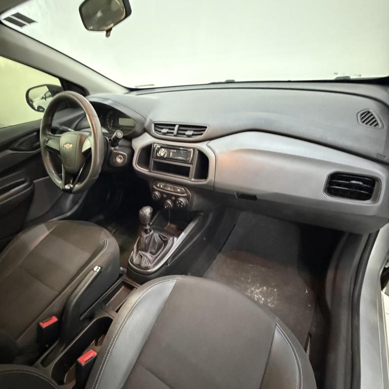 CHEVROLET Onix Sedan - Foto