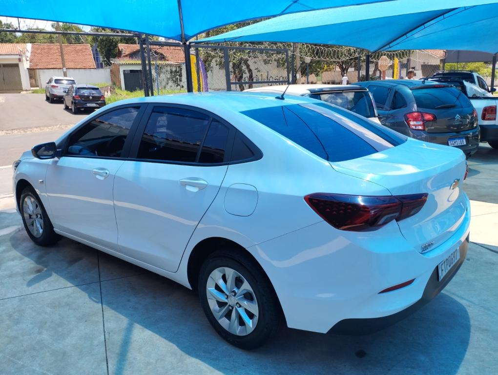 CHEVROLET Onix Sedan - Foto