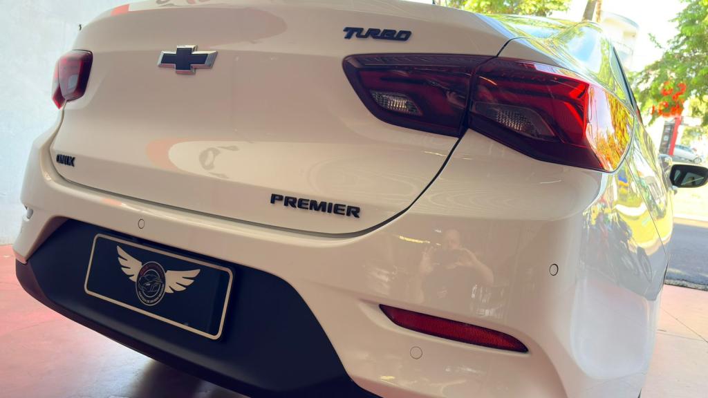 CHEVROLET Onix Sedan - Foto