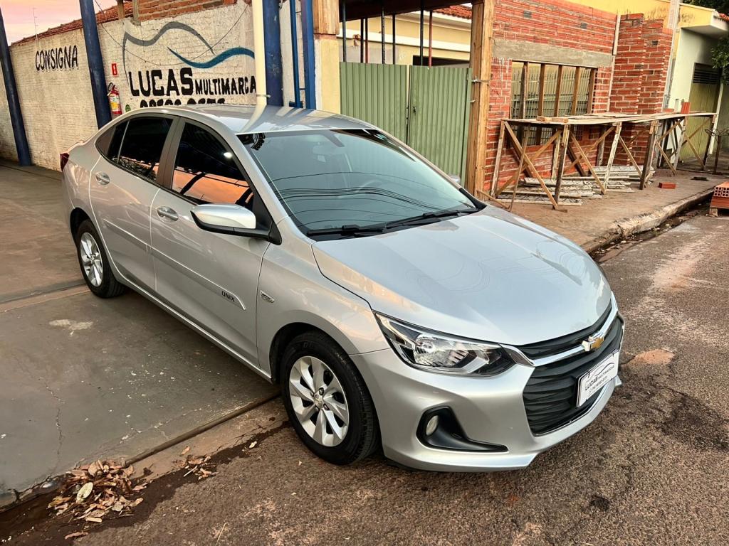 CHEVROLET Onix Sedan - Foto