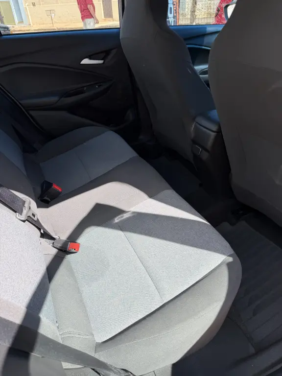 CHEVROLET Onix Sedan - Foto