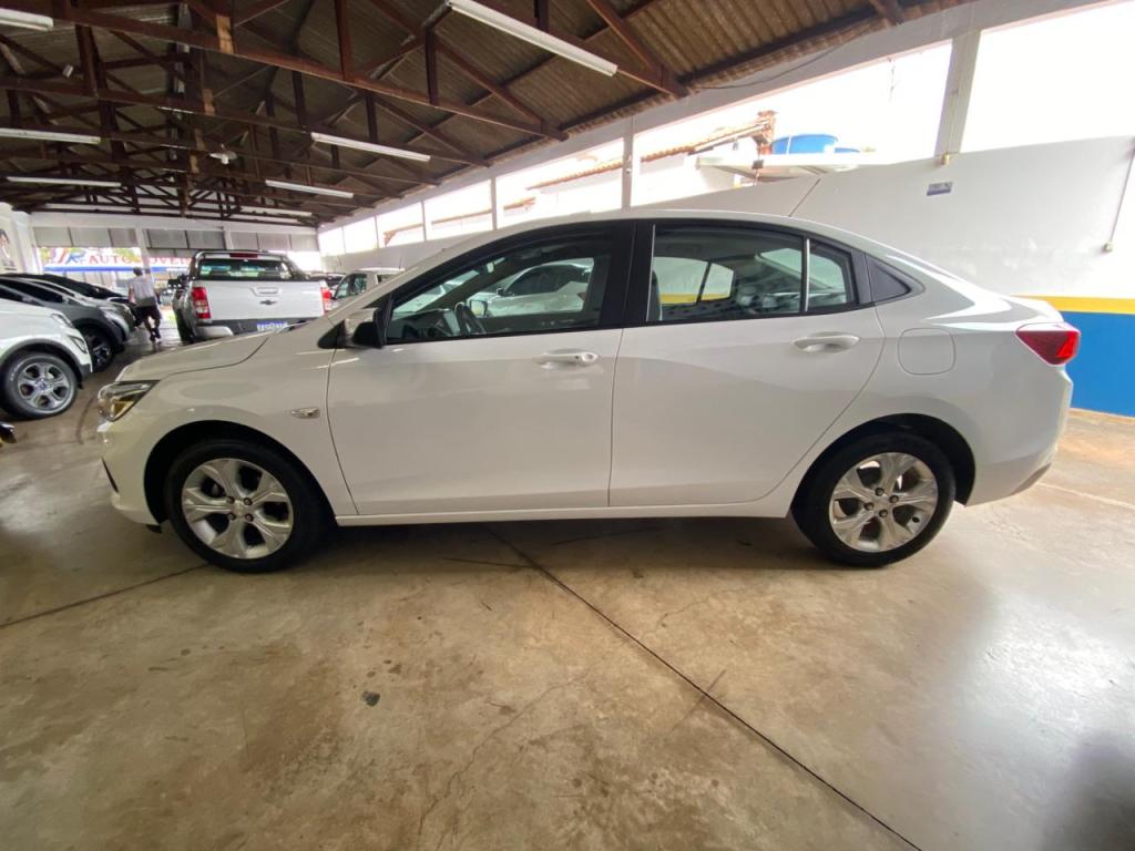 CHEVROLET Onix Sedan - Foto