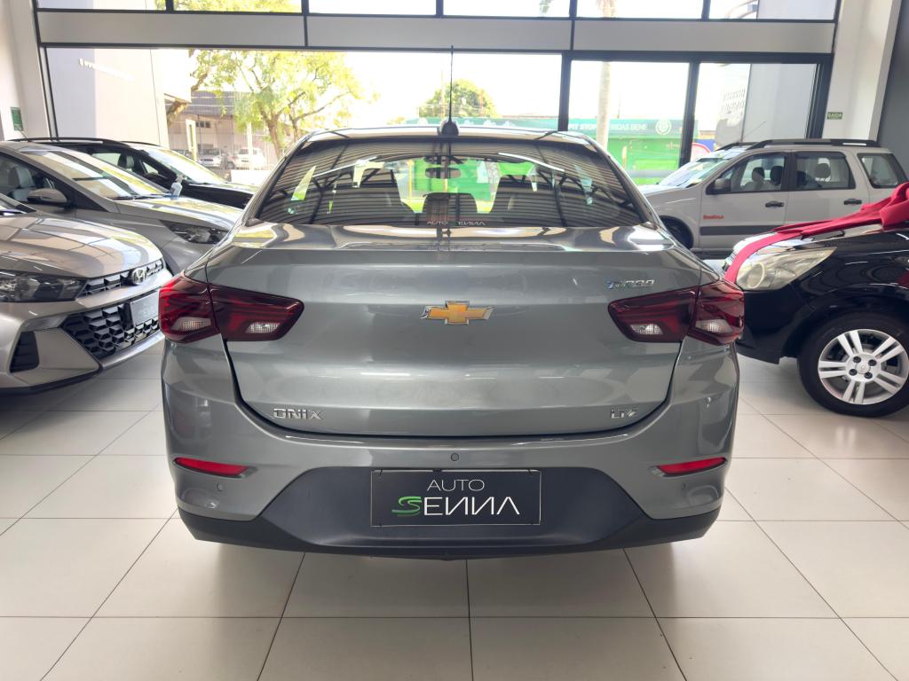 CHEVROLET Onix Sedan - Foto