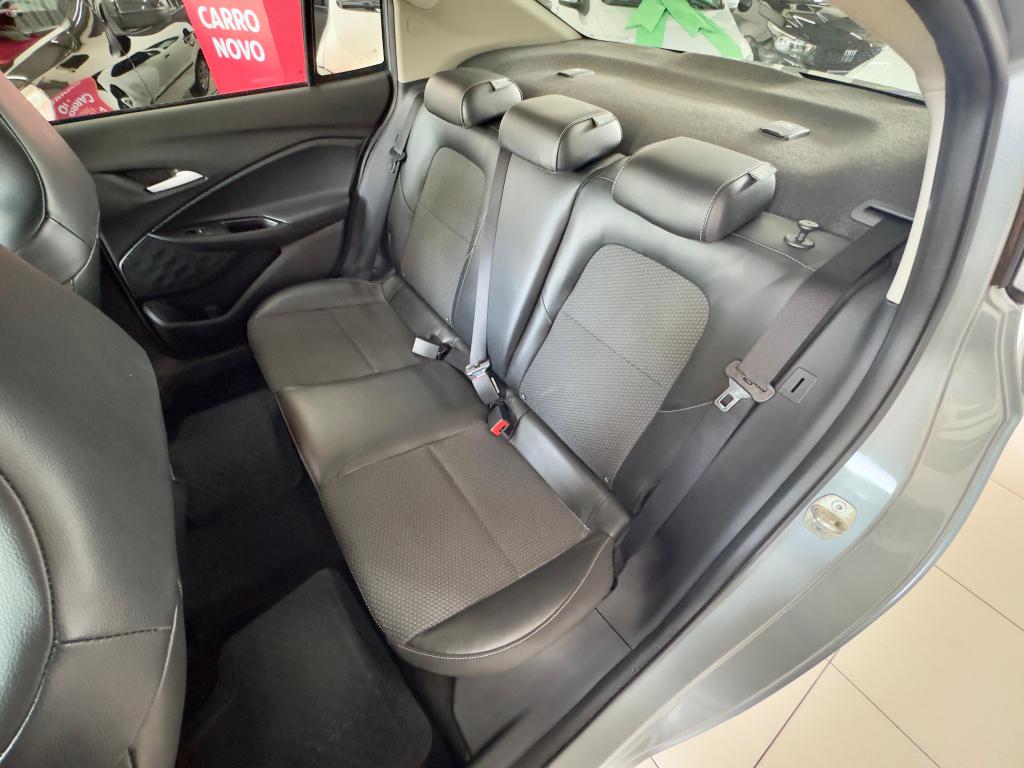 CHEVROLET Onix Sedan - Foto